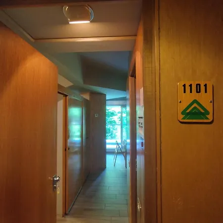 Marilleva1400 Residence Albare Hotel Solaria Exterior photo